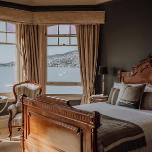 Superior Queen Room Water Views
